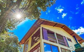 Casa na serra com piscina